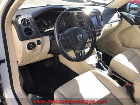 Used 2016 Volkswagen Tiguan SE image 10
