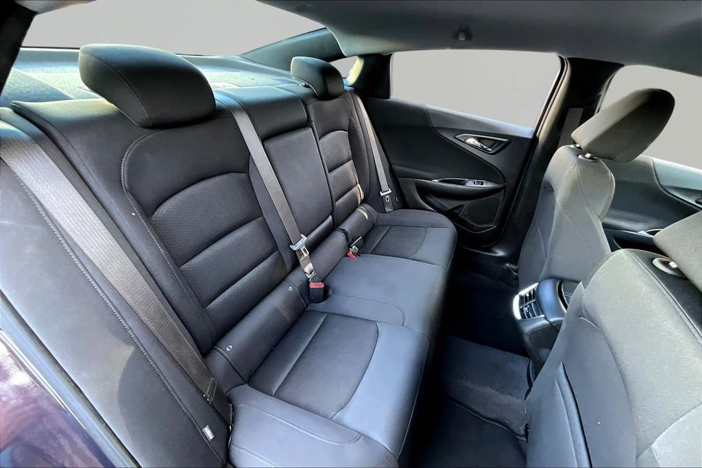 Used 2025 Chevrolet Malibu LT FWD image 26