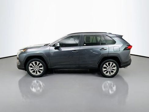Used 2024 Toyota RAV4 XLE Premium FWD image 4