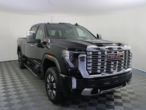 New 2026 GMC Sierra 2500 Denali w/ Denali Reserve Package image 31