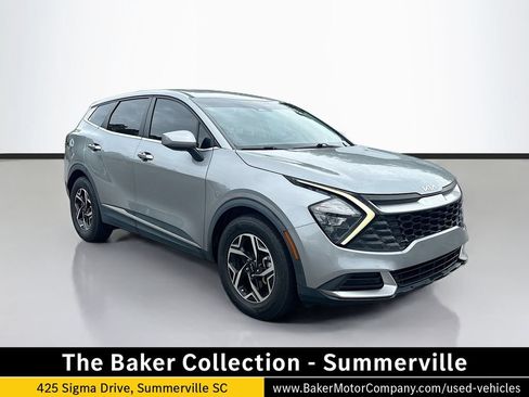 Used 2023 Kia Sportage LX FWD image 1
