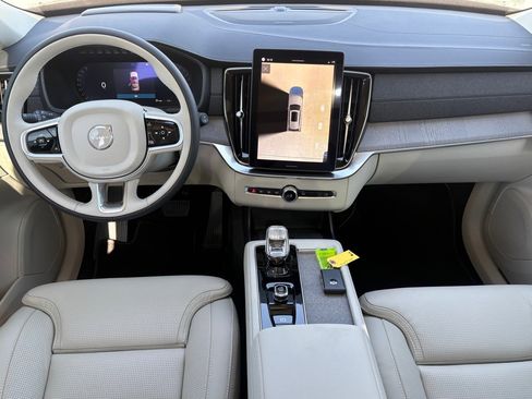 New 2026 Volvo XC90 B6 Ultra w/ Protection Package Premier image 8