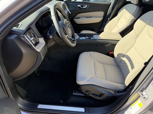 New 2026 Volvo XC60 B5 Plus w/ Climate Package image 9