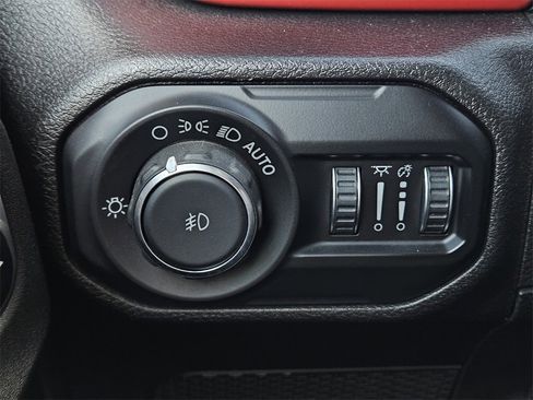 Used 2021 Jeep Wrangler Unlimited Rubicon image 19