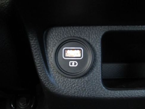 Used 2021 Kia Seltos SX image 27