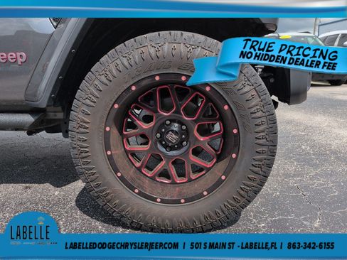 Used 2022 Jeep Gladiator Rubicon w/ Cold Weather Group AWD/4WD image 11