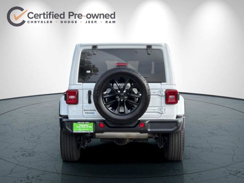 Certified 2025 Jeep Wrangler Unlimited Sahara w/ Safety Group image 5