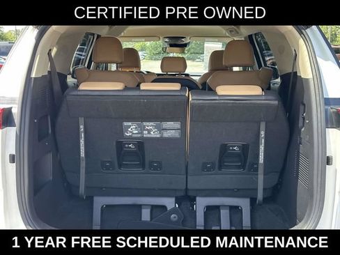 Used 2024 Kia Carnival EX FWD image 12