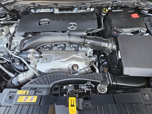 Certified 2023 Mercedes-Benz GLA 250 250 image 23