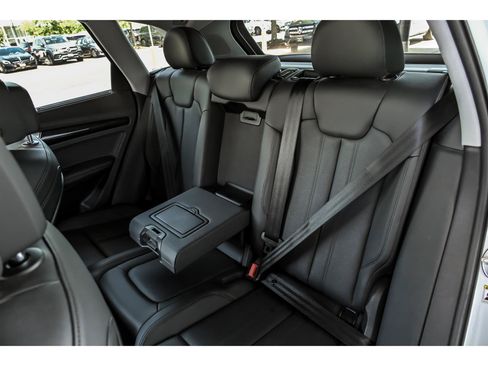 Used 2019 Audi Q5 Prestige w/ Prestige Package AWD/4WD image 14