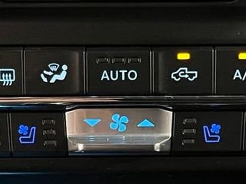 Used 2021 Ford F150 Limited AWD/4WD image 38