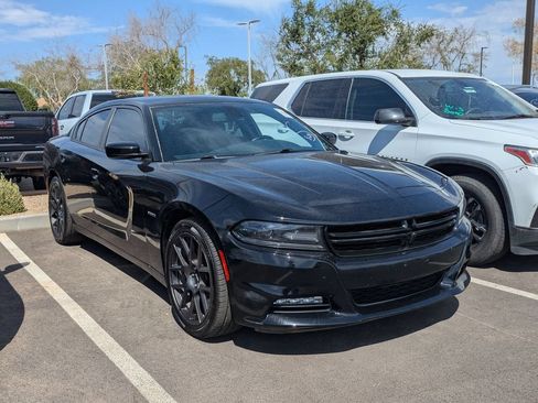 Used 2018 Dodge Charger R/T RWD image 1
