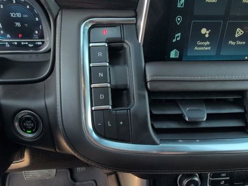 Used 2024 Chevrolet Suburban LT image 22