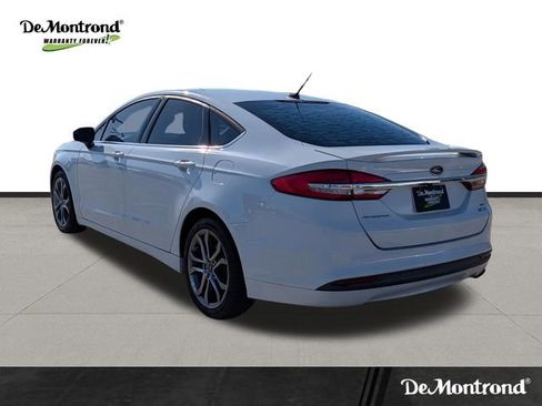 Used 2017 Ford Fusion SE w/ Equipment Group 201A image 7