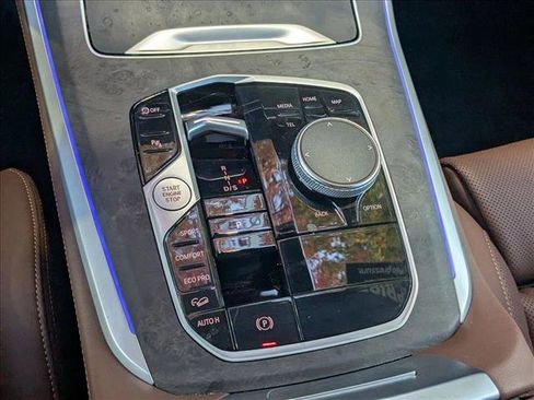 Certified 2024 BMW X5 xDrive40i w/ Premium Package image 12