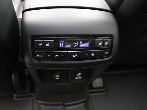 Used 2021 Hyundai Palisade Limited image 14