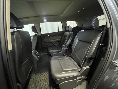 Certified 2022 Volkswagen Atlas SE image 25