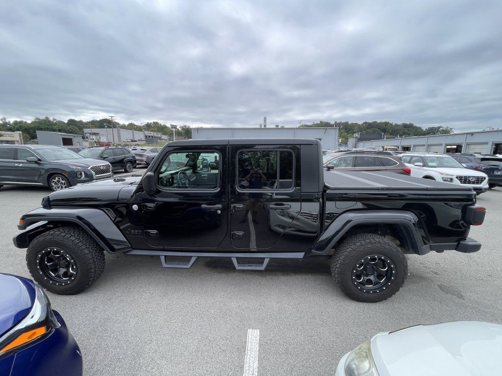Used 2020 Jeep Gladiator Sport w/ Quick Order Package 24S AWD/4WD image 4