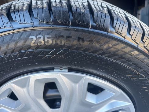 Used 2025 Ford Transit 250 Low Roof w/ Exterior Upgrade Package image 26