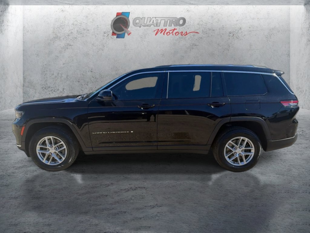 Used 2021 Jeep Grand Cherokee L Laredo w/ Luxury Tech Group I AWD/4WD image 2