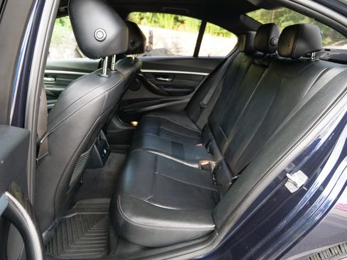 Used 2017 BMW 330i xDrive Sedan w/ Premium Package AWD/4WD image 26