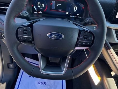 New 2026 Ford Explorer ST-Line w/ ST-Line Street Pack image 15