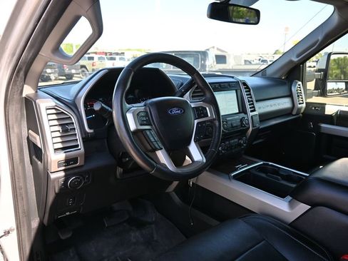 Used 2017 Ford F250 Lariat w/ Lariat Value Package image 15