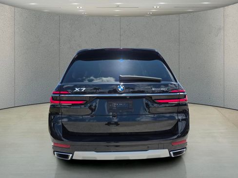 Used 2025 BMW X7 xDrive40i w/ Premium Package AWD/4WD image 5