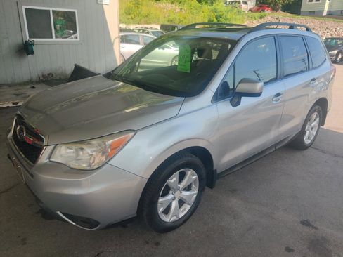Used 2015 Subaru Forester 2.5i Premium AWD/4WD image 2