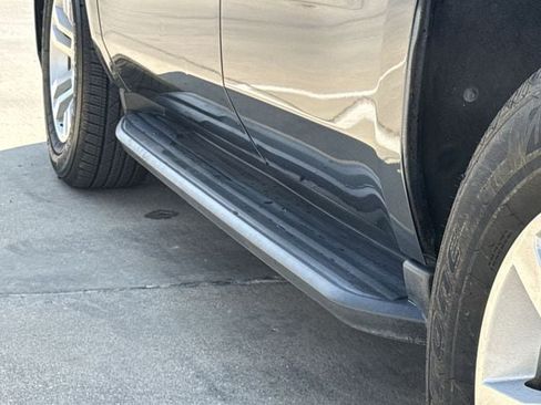 Used 2019 Chevrolet Tahoe LT w/ Texas Edition Package RWD image 11