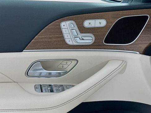 Certified 2025 Mercedes-Benz GLE 350 4MATIC image 19