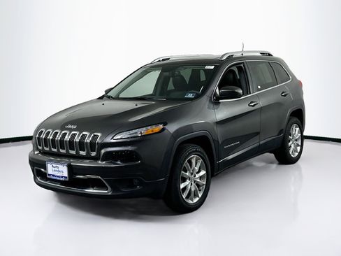 Used 2017 Jeep Cherokee Limited w/ Luxury Group AWD/4WD image 1