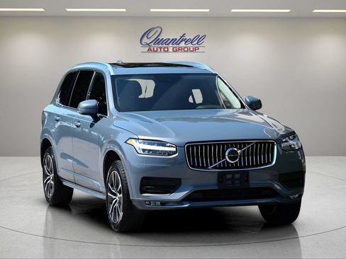Used 2020 Volvo XC90 T6 Momentum AWD/4WD image 2