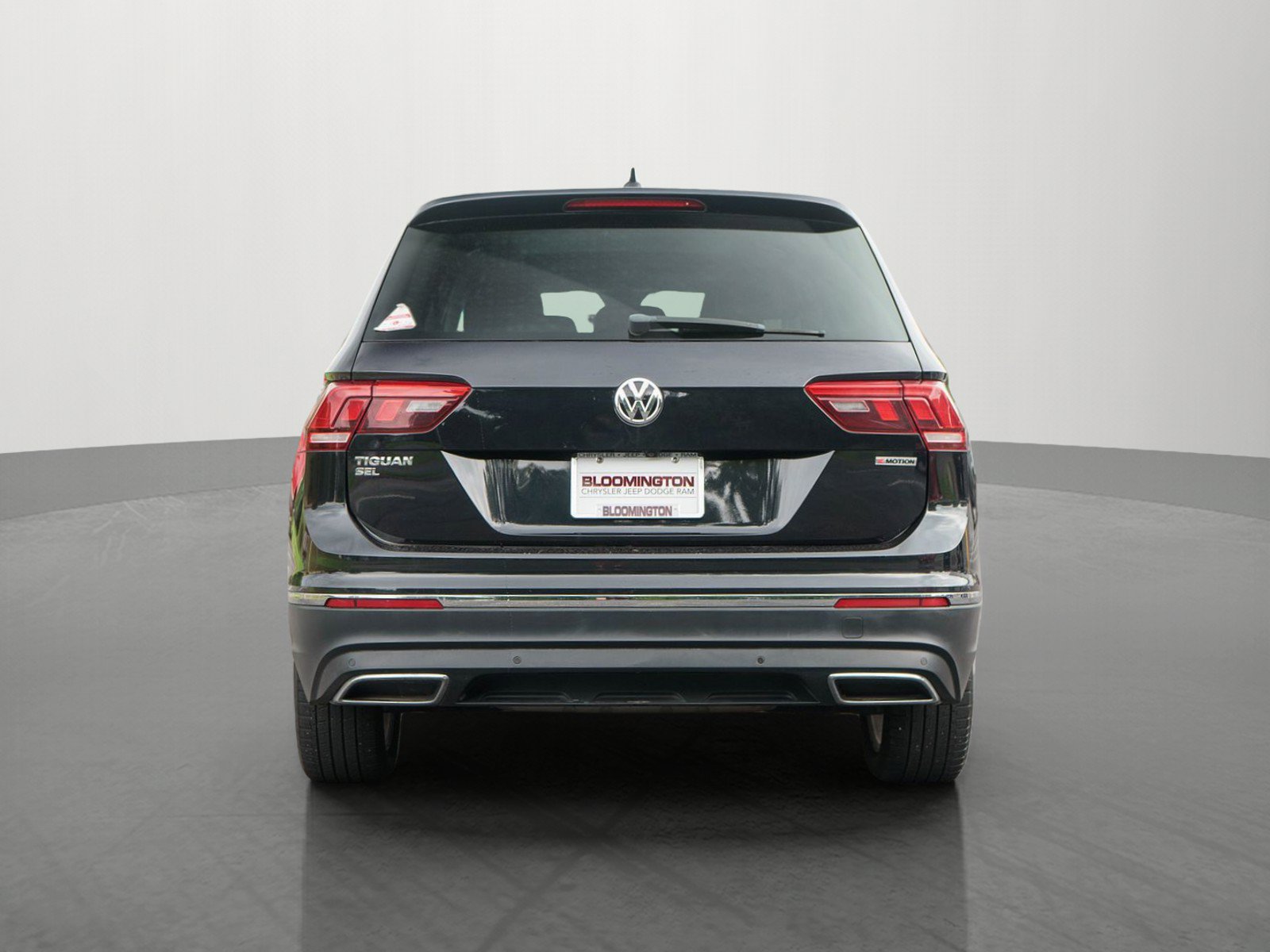 Used 2019 Volkswagen Tiguan SEL Premium w/ 3rd Row Seat Package AWD/4WD image 6