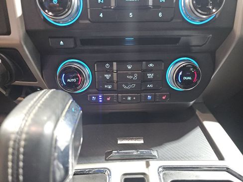 Used 2018 Ford F150 Lariat w/ Equipment Group 502A Luxury AWD/4WD image 25
