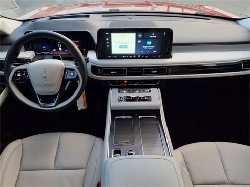 New 2025 Lincoln Aviator Reserve w/ Jet Appearance Package image 6
