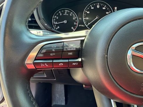 Used 2024 MAZDA MAZDA3 s FWD image 17