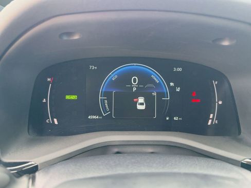 Used 2025 Toyota Camry LE image 19