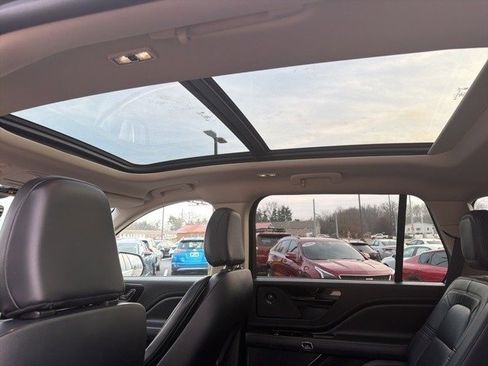 Used 2021 Lincoln Aviator Reserve w/ Elements Package Plus image 22