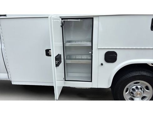 New 2025 Chevrolet Express 3500 w/ Power Convenience Package image 16