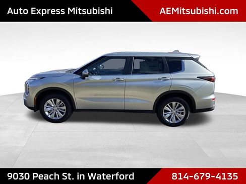 New 2026 Mitsubishi Outlander ES AWD/4WD image 4