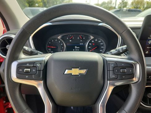 Used 2023 Chevrolet Blazer LT image 18