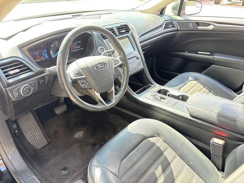 Used 2018 Ford Fusion SE w/ Equipment Group 601A image 6