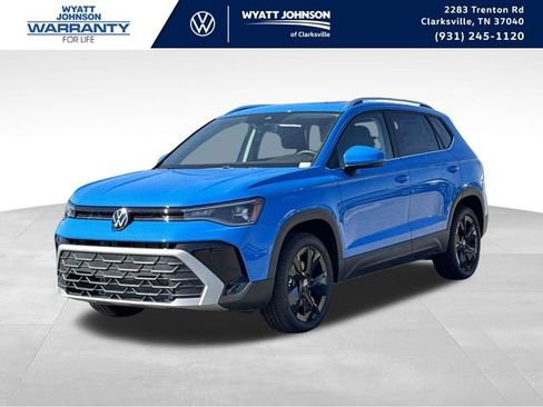 New 2026 Volkswagen Taos SE FWD image 1