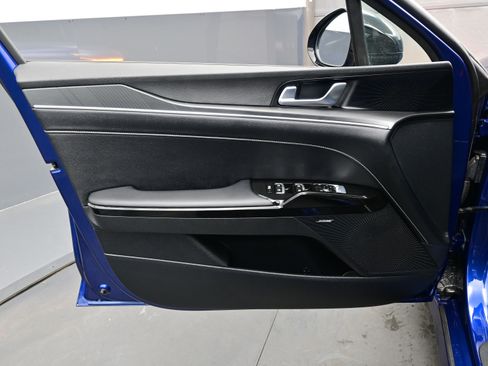 Used 2025 Kia K5 GT-Line w/ GT-Line Premium Package image 9