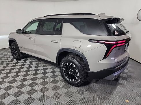 New 2026 Chevrolet Traverse Z71 w/ Enhanced Driving Package image 7