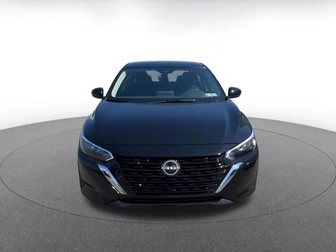 Used 2025 Nissan Sentra SV FWD image 5