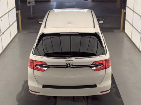 Used 2023 Honda Odyssey Elite image 6