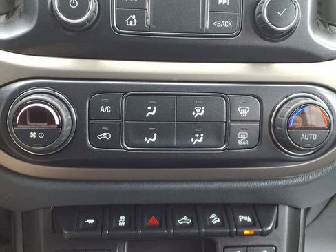 Used 2020 Chevrolet Colorado Z71 image 24