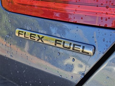 Used 2018 Ford Taurus SE image 14